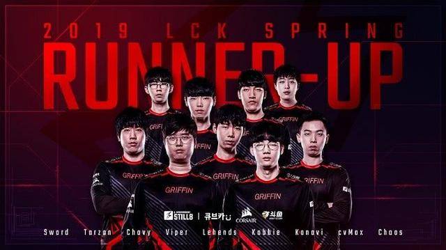 中场休息时 中场休息时