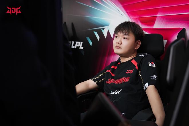 也让我们看 也让我们看