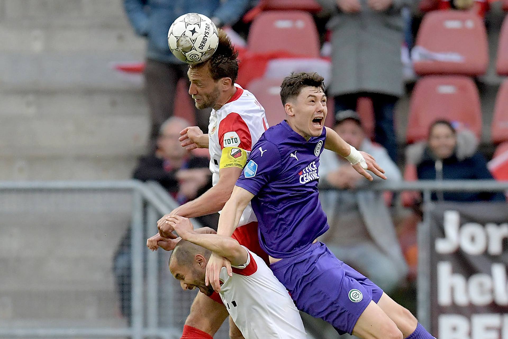 迫使其回传 迫使其回传